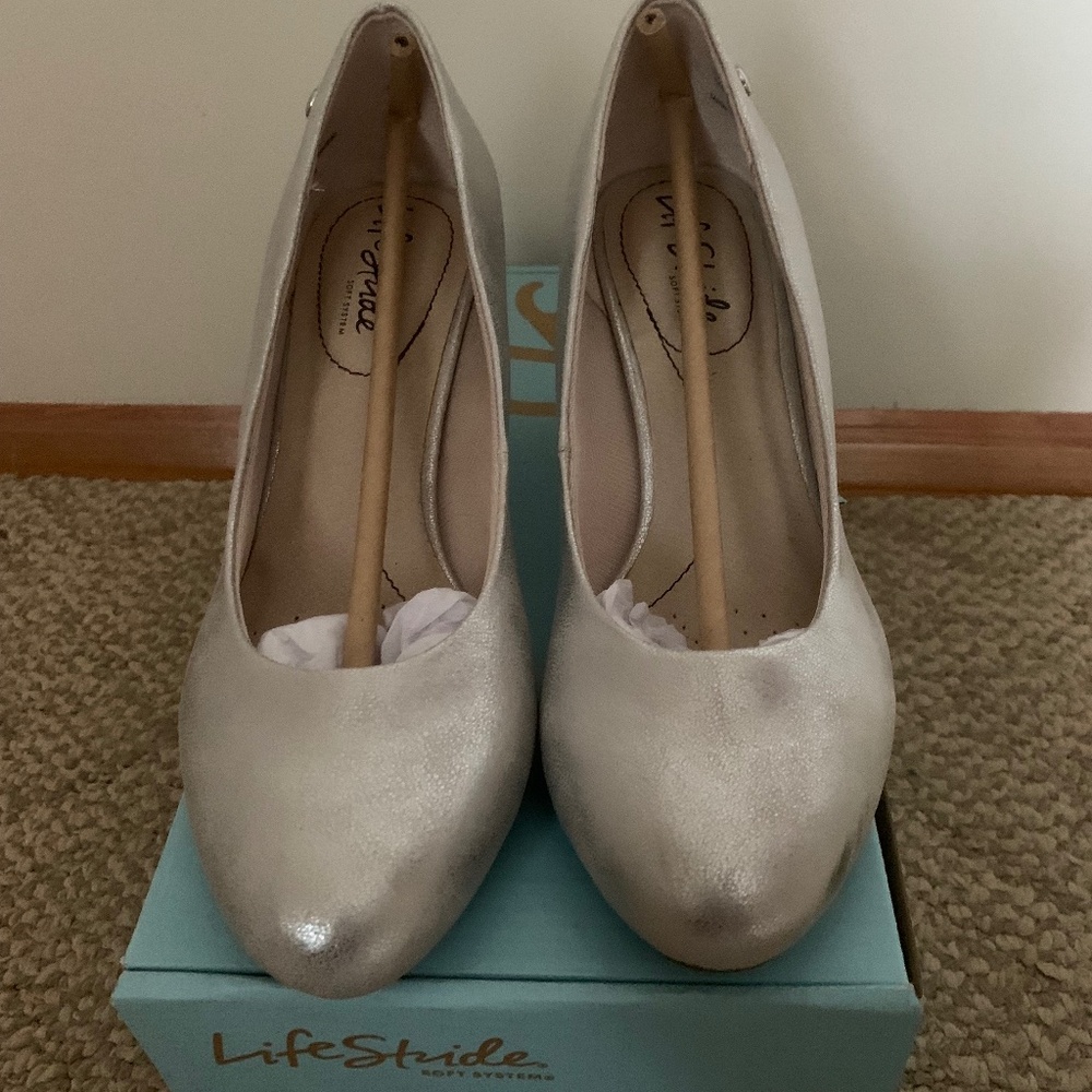 Lifestride Parigi Silver 2” Heels